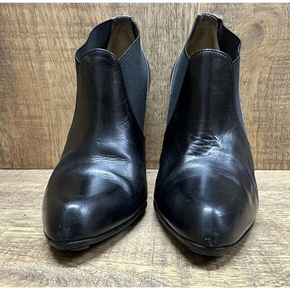 wChristian Louboutin Women  8.5  38.5 black leather booties with sole protection - Picture 4 of 16